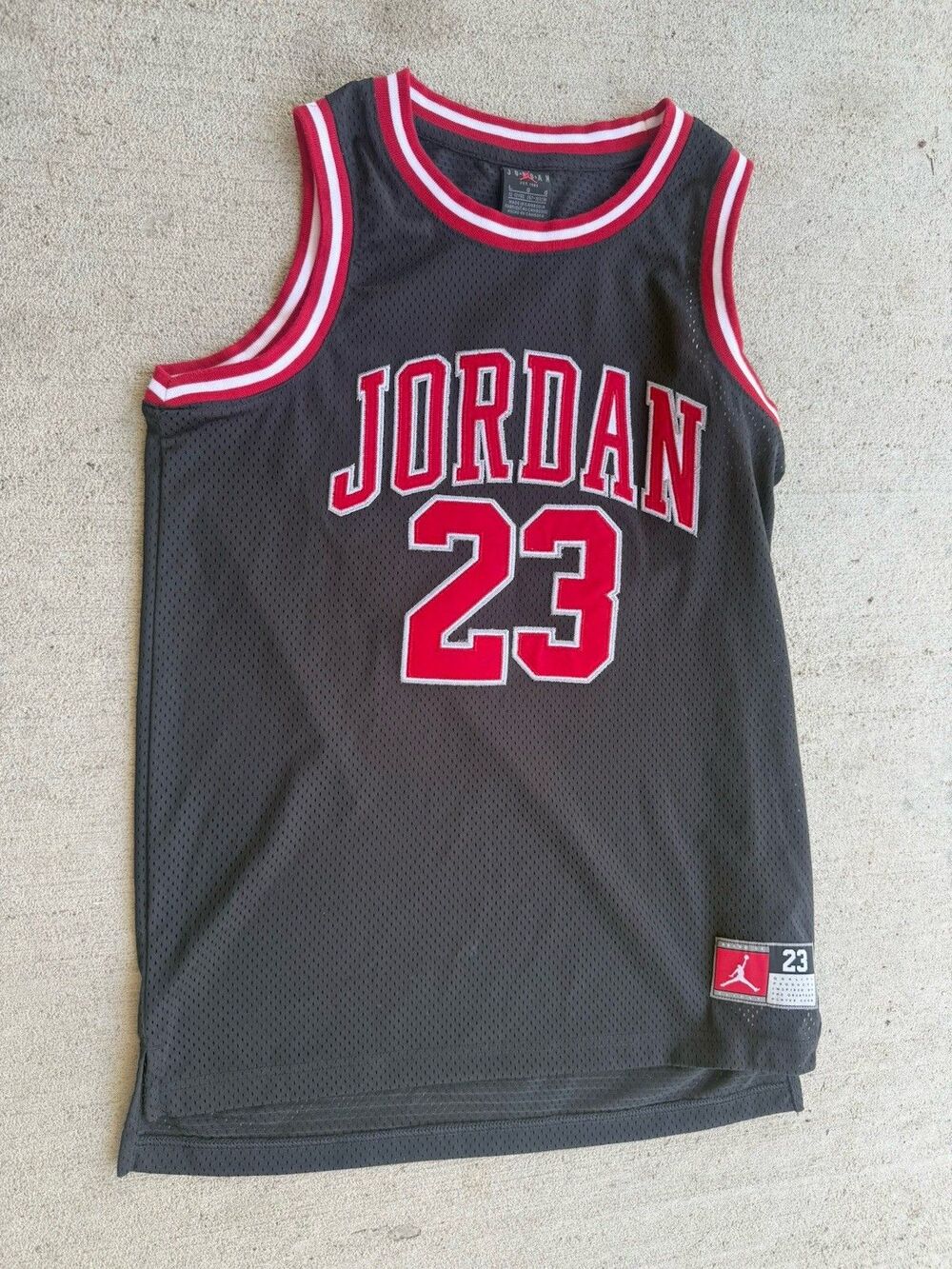 Jordan 23 Jersey Youth Medium Black Red Stitched Basketball 12-13 Years